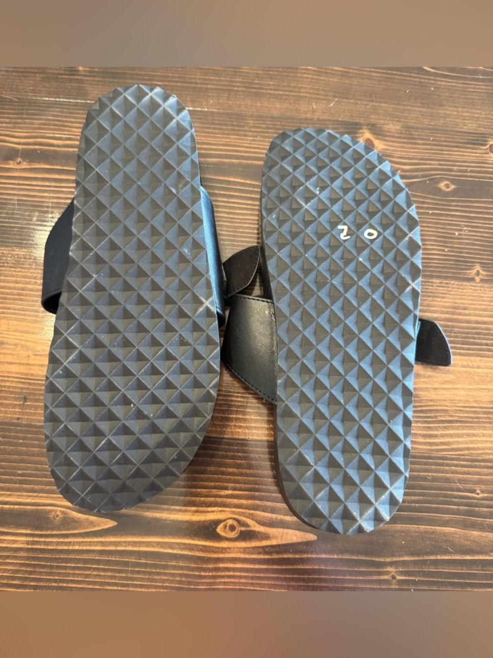 AEROSOLES “Lotti” Black Footbed Sandals with Silver Buckle‎ Size 8.5 - Picture 5 of 6